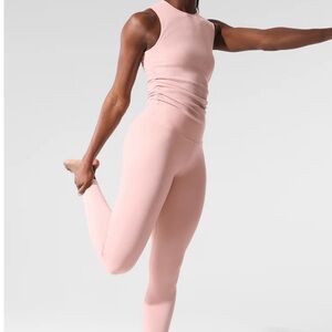 Women's Pink Alo Yoga High waist airbrush legging size M
